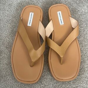 Saks Fifth Ave Tasha Sandal Flip Flop Slipper Tan Brown  Leather size 8.5